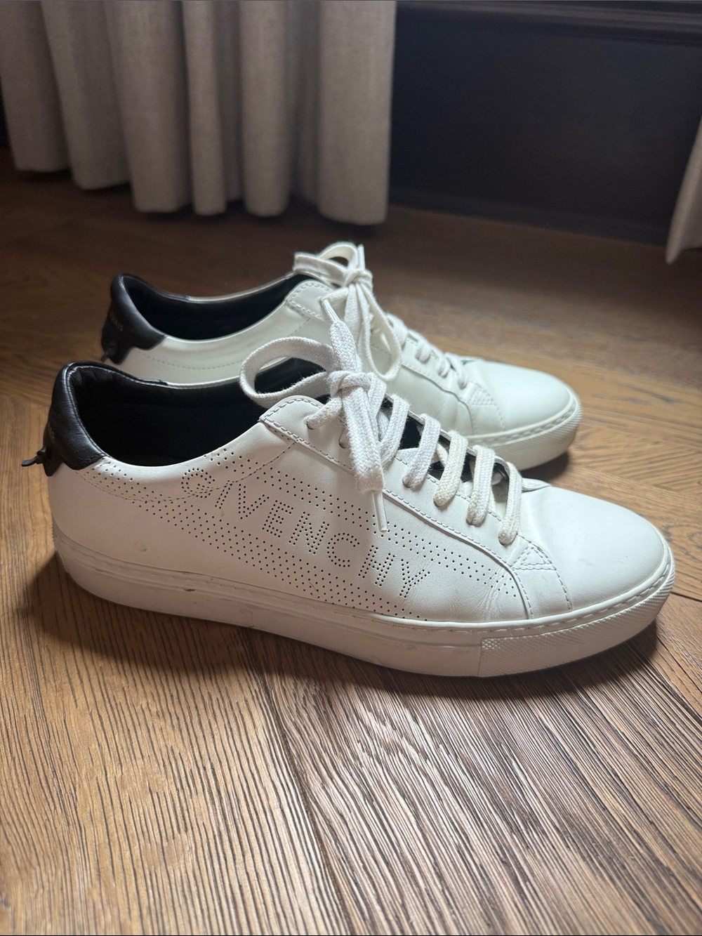Givenchy White Leather Low-Top Sneakers with Black Heel